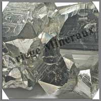 PYRITE Cubique - 4480 gr - 80x145x205 mm - A028
