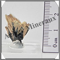 RUTILE sur HEMATITE - 6,8 grammes - 20x5x5 mm - M010