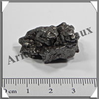 Mtorite de CAMPO DEL CIELO - 24 grammes - 28x21x16 mm - M043