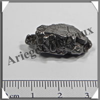 Mtorite de CAMPO DEL CIELO - 12 grammes - 25x11x9 mm - M044