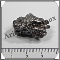 Mtorite de CAMPO DEL CIELO - 22 grammes - 26x20x16 mm - M047