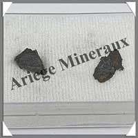 Mtorite de GIBEON - 2 grammes - 2 Fragments de 8 mm - M026