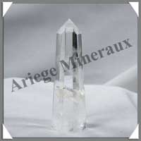 QUARTZ PARTICULIER - Quartz DANS Quartz - 33 mm - 64 grammes - R002