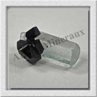 AIGUE MARINE - 3 grammes - 32x32x32 mm - P001