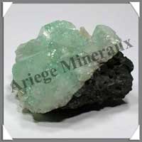 APOPHYLLITE VERTE - 128 grammes - 70x60x30 mm - M013