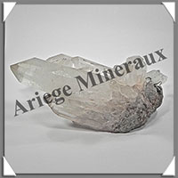 CRISTAL de ROCHE - 1270 grammes - 180x100x100 mm - R209