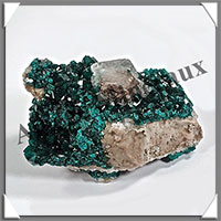 DIOPTASE Cristallise - 138 grammes - 70x50x45 mm - M002