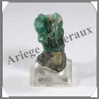 EMERAUDE - 28 grammes - 40x25 mm - B001