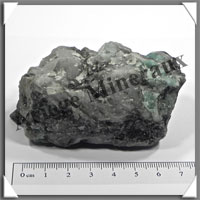 EMERAUDE - 216 grammes - 80x45x35 mm - M011