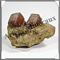 EPIDOTE et CALCITE - 175 grammes - 75x50x40 mm - A001 Prou