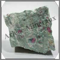 FUSHITE RUBIS - 624 grammes - 80x65x55 mm - M001