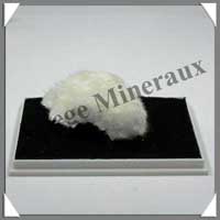 OKENITE - 41 grammes - 45x35x25 mm - M010