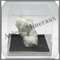 OKENITE - 137 grammes - 55x50x50 mm - M011