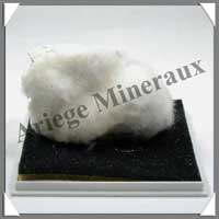 OKENITE - 146 grammes - 70x50x40 mm - M018