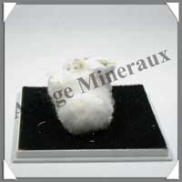 OKENITE - 85 grammes - 55x35x30 mm - M020