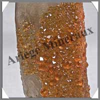QUARTZ Fum + GRENAT Spessartite - 290 grammes - 130x50x35 mm - M001