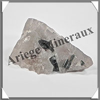 TOURMALINE VERTE sur QUARTZ - 44 grammes - 54x37x35 mm - M006