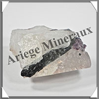 TOURMALINE VERTE sur QUARTZ - 72 grammes - 55x45x30 mm - M010