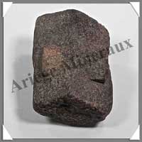 STAURODITE - 17 grammes - 30x20x12 mm - E003