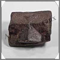 STAURODITE - 19 grammes - 30x25x15 mm - E005