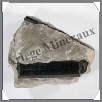 TOURMALINE NOIRE sur QUARTZ - 840 grammes - 85x85 mm - M005