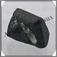 TOURMALINE NOIRE - 43 grammes - 35x25 mm - E033