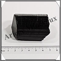 TOURMALINE NOIRE - 151 grammes - 58x38x37 mm - R007