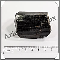 TOURMALINE NOIRE - 176 grammes - 55x40x38 mm - R008
