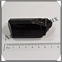 TOURMALINE NOIRE - 128 grammes - 65x30x30 mm - R013