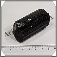 TOURMALINE NOIRE - 131 grammes - 50x35x30 mm - R014
