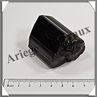 TOURMALINE NOIRE - 138 grammes - 45x38x35 mm - R018