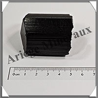 TOURMALINE NOIRE - 121 grammes - 40x40x35 mm - R021