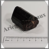 TOURMALINE NOIRE - 80 grammes - 40x34x28 mm - R024