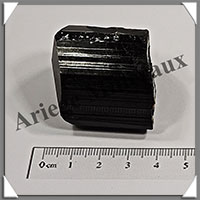 TOURMALINE NOIRE - 79 grammes - 35x35x33 mm - R031