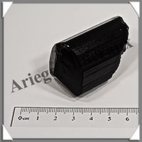 TOURMALINE NOIRE - 76 grammes - 45x33x30 mm - R032
