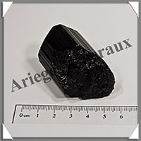 TOURMALINE NOIRE - 76 grammes - 45x33x30 mm - R032