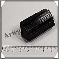 TOURMALINE NOIRE - 74 grammes - 50x30x25 mm - R033
