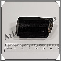 TOURMALINE NOIRE - 74 grammes - 50x30x25 mm - R033