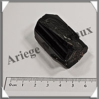 TOURMALINE NOIRE - 74 grammes - 50x30x25 mm - R033