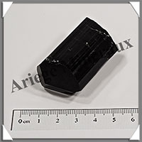 TOURMALINE NOIRE - 59 grammes - 45x28x25 mm - R038
