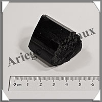 TOURMALINE NOIRE - 67 grammes - 35x32x30 mm - R044