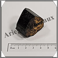 TOURMALINE NOIRE - 62 grammes - 35x32x30 mm - R045