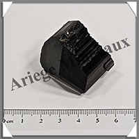 TOURMALINE NOIRE - 57 grammes - 35x35x20 mm - R046