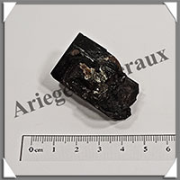 TOURMALINE NOIRE - 40 grammes - 45x25x25 mm - R051