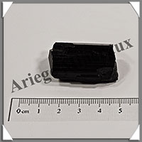 TOURMALINE NOIRE - 23 grammes - 35x20x17 mm - R061