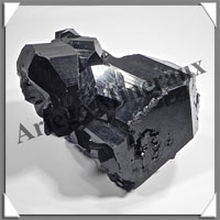 TOURMALINE NOIRE - 1950 grammes - 150x130x90 mm -  P006