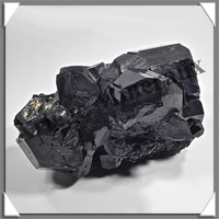 TOURMALINE NOIRE - 1950 grammes - 150x130x90 mm -  P006