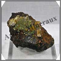 WULFENITE-MIMETITE - 65 grammes - 50x40x30 mm - M005