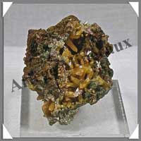 WULFENITE-MIMETITE - 120 grammes - 50x45x45 mm - M012