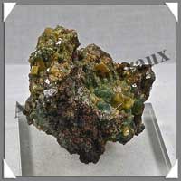 WULFENITE-MIMETITE - 120 grammes - 60x45x45 mm - M017